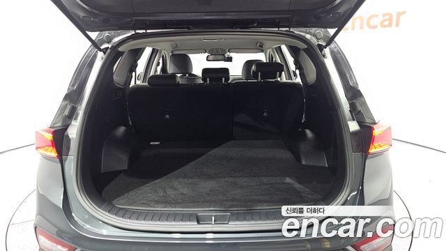 Hyundai Santafe 2019 — photo 21