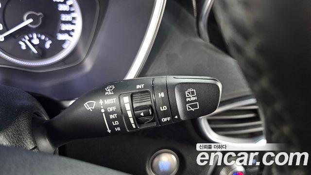 Hyundai Santafe 2019 — photo 28