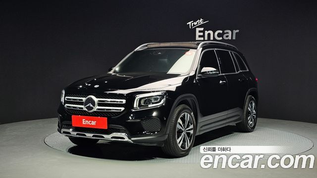 Mercedes-Benz GLB-Class 2021 — photo 1