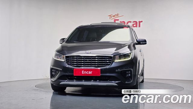 Kia Canival 2019 — photo 3