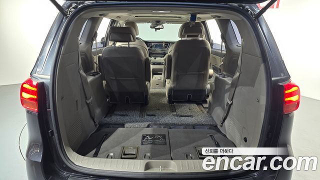 Kia Canival 2019 — photo 20