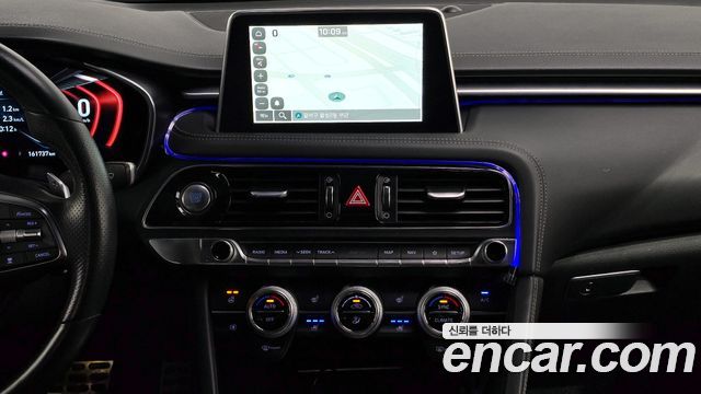 Genesis G70 2019 — photo 25