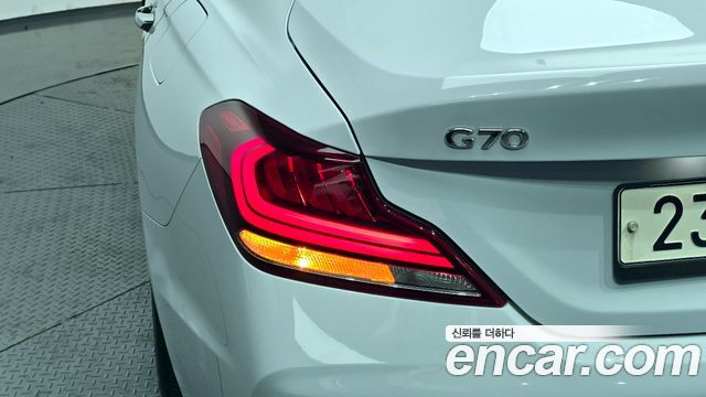 Genesis G70 2019 — photo 9