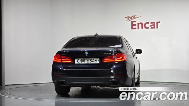 BMW 5-Series 2018 — photo 4