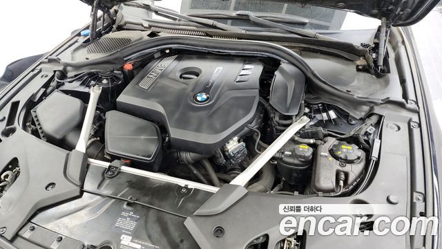 BMW 5-Series 2018 — photo 6