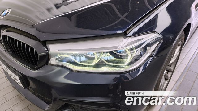 BMW 5-Series 2018 — photo 8