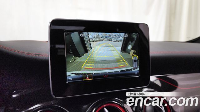 Mercedes-Benz GLA-Class 2019 — photo 21