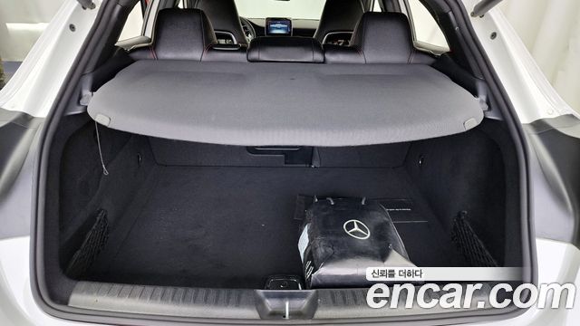 Mercedes-Benz GLA-Class 2019 — photo 26