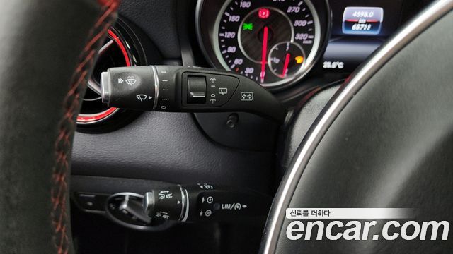 Mercedes-Benz GLA-Class 2019 — photo 16