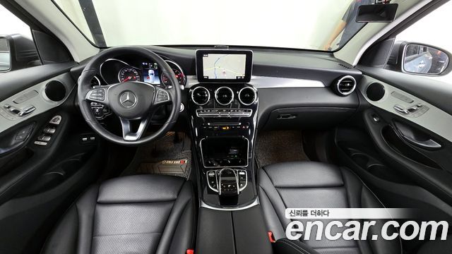 Mercedes-Benz GLC-Class 2019 — photo 10