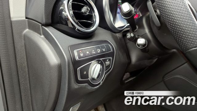 Mercedes-Benz GLC-Class 2019 — photo 24