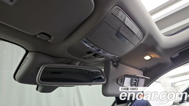 Mercedes-Benz GLC-Class 2019 — photo 28