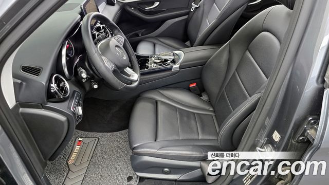 Mercedes-Benz GLC-Class 2019 — photo 30