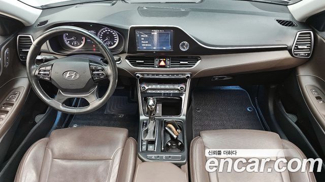 Hyundai Grandeur 2017 — photo 10