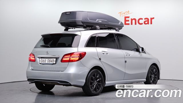 Mercedes-Benz B-Class 2016 — photo 2