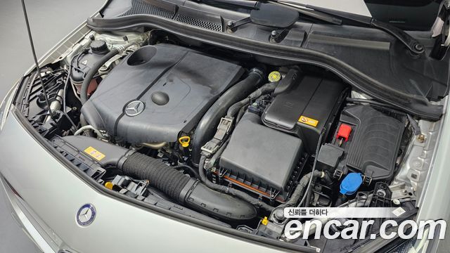 Mercedes-Benz B-Class 2016 — photo 6
