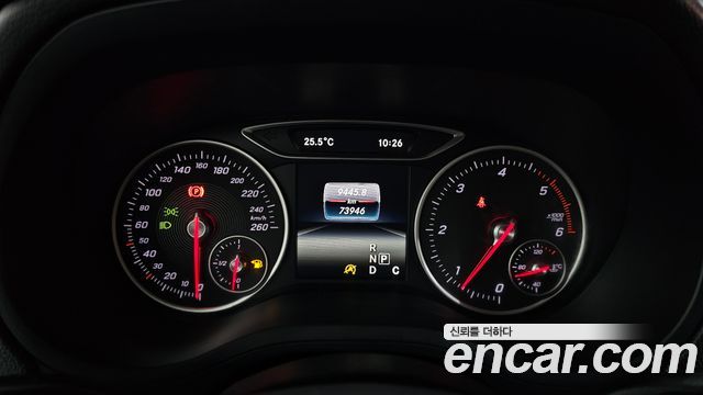 Mercedes-Benz B-Class 2016 — photo 8