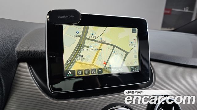 Mercedes-Benz B-Class 2016 — photo 17