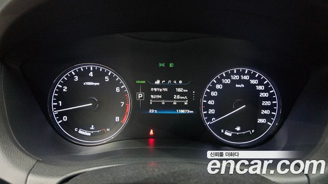 Hyundai Genesis 2016 — photo 11