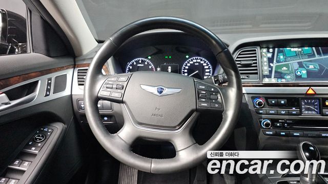Hyundai Genesis 2016 — photo 17