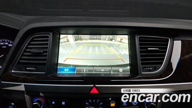 Hyundai Genesis 2016 — photo 19