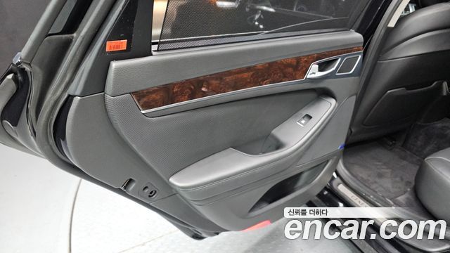 Hyundai Genesis 2016 — photo 15