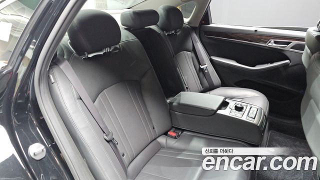 Hyundai Genesis 2016 — photo 16