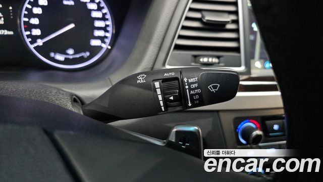 Hyundai Genesis 2016 — photo 28
