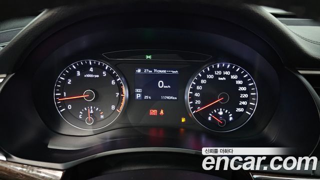 Kia K7 2019 — photo 11