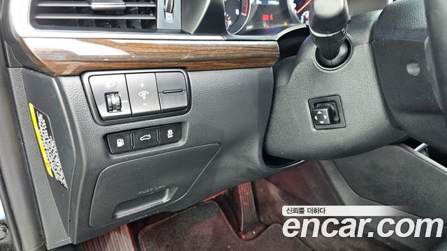 Kia K7 2019 — photo 23