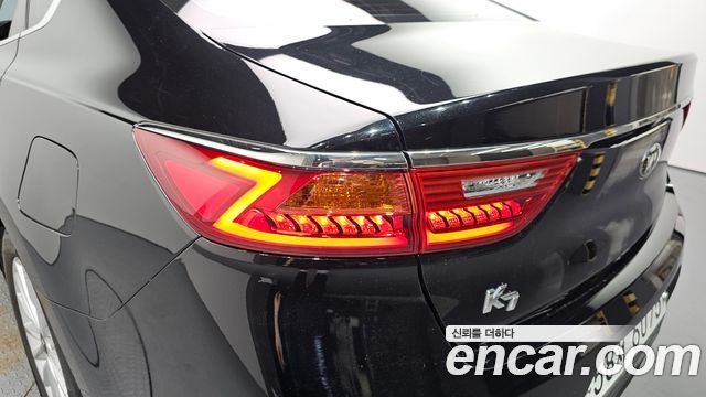 Kia K7 2019 — photo 9