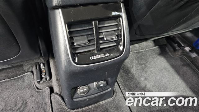 Kia K7 2019 — photo 31