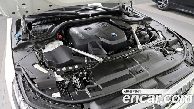 BMW 5-Series 2024 — photo 6