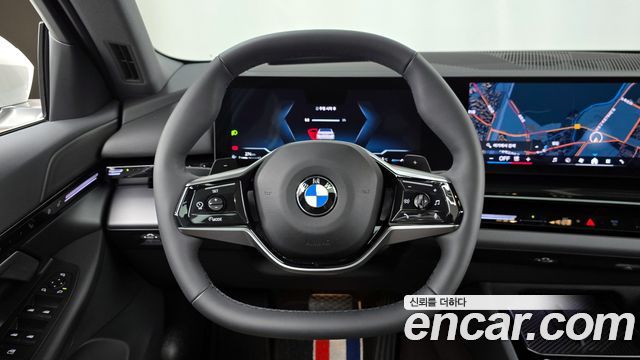 BMW 5-Series 2024 — photo 19