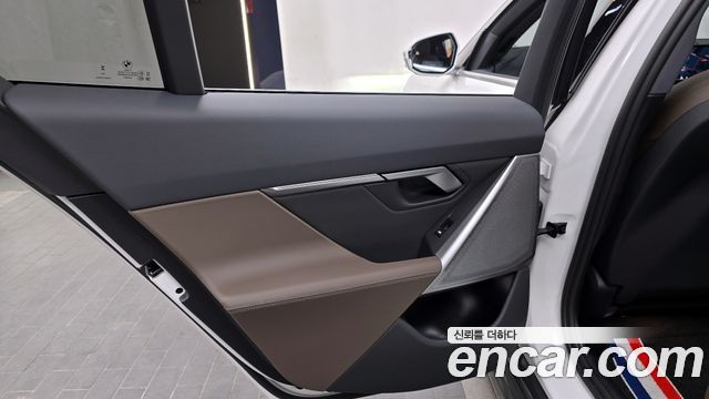 BMW 5-Series 2024 — photo 15