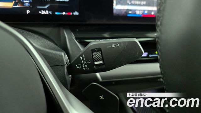 BMW 5-Series 2024 — photo 27