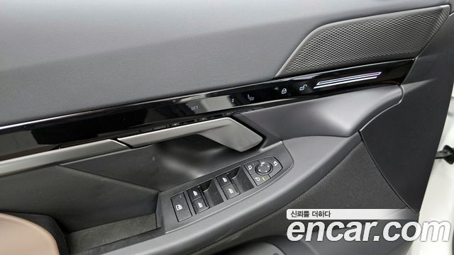 BMW 5-Series 2024 — photo 28