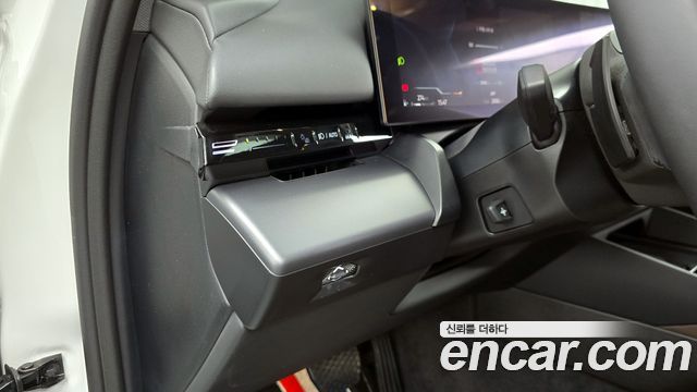 BMW 5-Series 2024 — photo 30