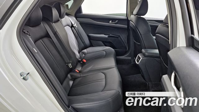 Kia K5 2024 — photo 18