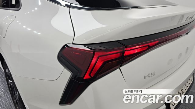 Kia K5 2024 — photo 9