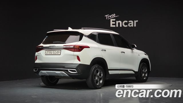 Kia Seltos 2023 — photo 2