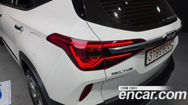 Kia Seltos 2023 — photo 9