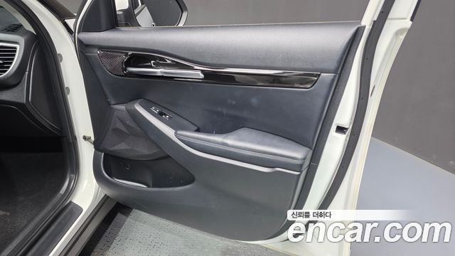 Kia Seltos 2023 — photo 14