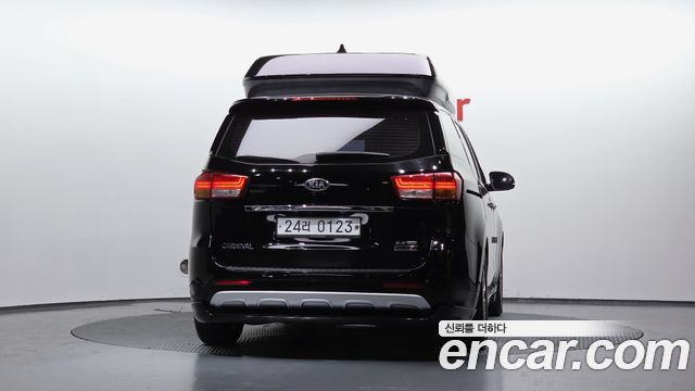 Kia Canival 2017 — photo 4