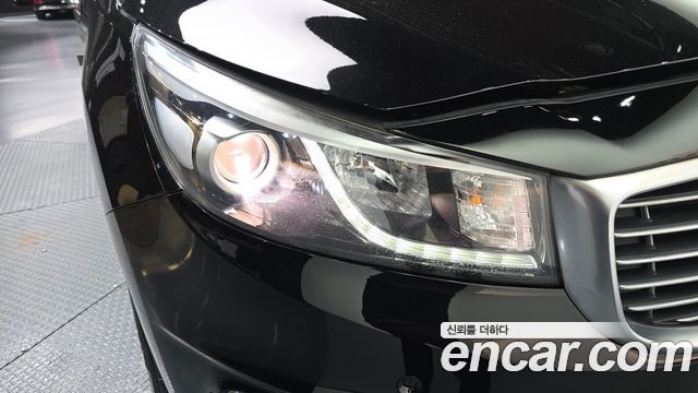 Kia Canival 2017 — photo 8