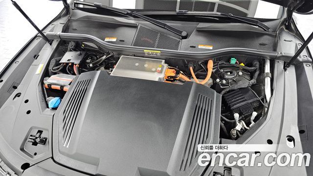 Audi e-tron 2022 — photo 6