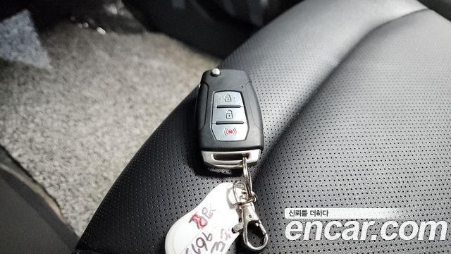 KG Mobility KORANDO 2021 — photo 15