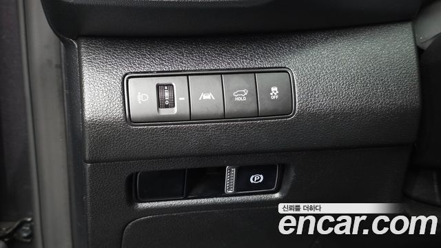 Hyundai Santafe 2022 — photo 18