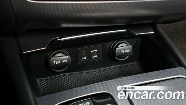Hyundai Genesis 2015 — photo 25