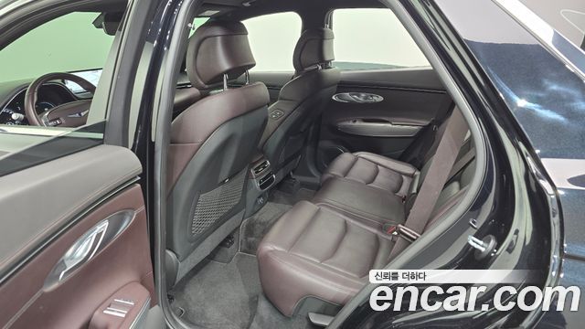 Genesis GV70 2021 — photo 17